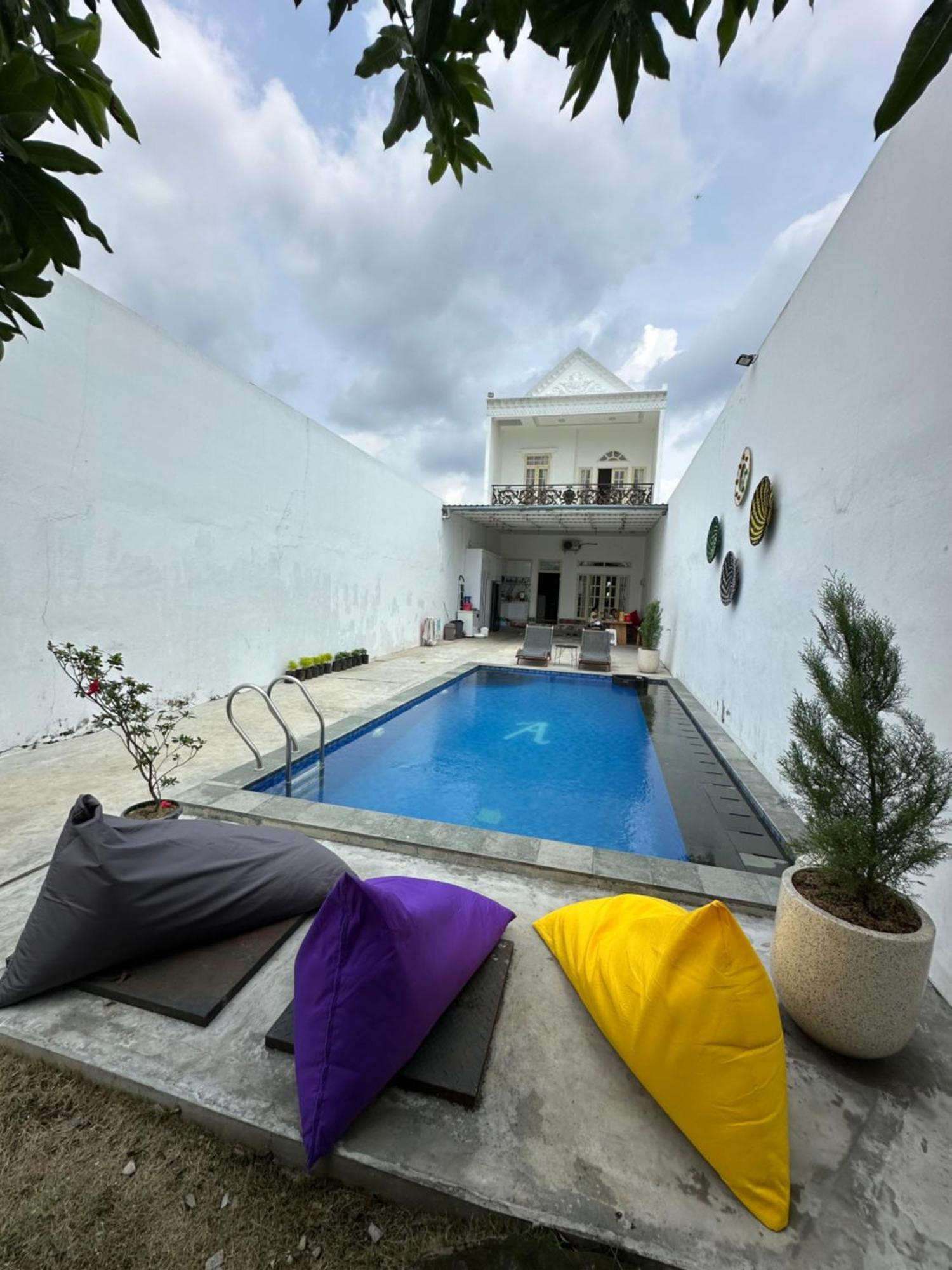 Villa Rumah Putih Jogja Yogyakarta Extérieur photo